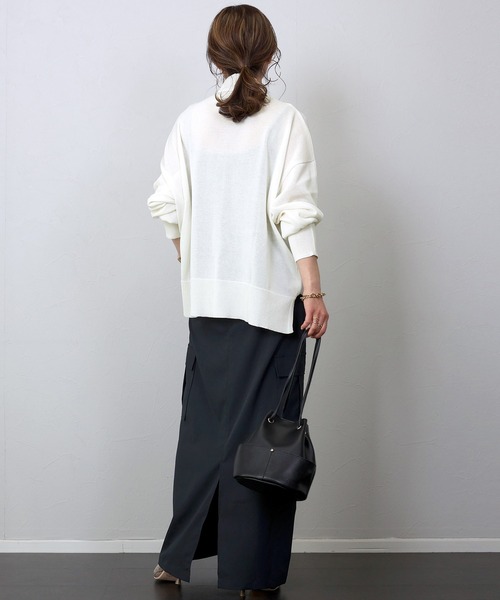 Aletta vita（アレッタビータ）の「UV加工リネンライクVネックカーディガン（カーディガン/ボレロ・レディース・オフホワイト/ブラック/ライトグレー/ライム・FREE）」の7枚目の写真