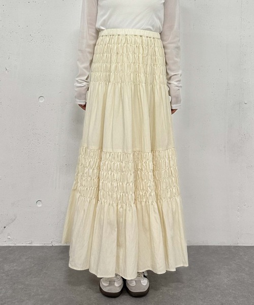 archives（アルシーヴ）の「コットンライクシャーリングティアードスカート（スカート・レディース・オフホワイト/アイボリー/ブラック・MEDIUM）」の16枚目の写真