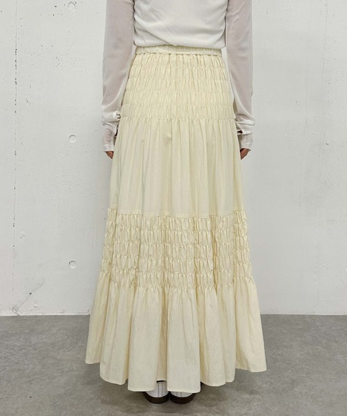 archives（アルシーヴ）の「コットンライクシャーリングティアードスカート（スカート・レディース・オフホワイト/アイボリー/ブラック・MEDIUM）」の18枚目の写真