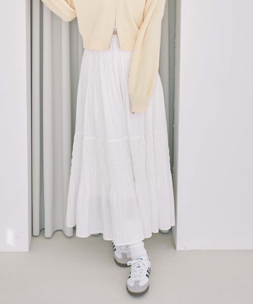 archives（アルシーヴ）の「コットンライクシャーリングティアードスカート（スカート・レディース・オフホワイト/アイボリー/ブラック・MEDIUM）」の7枚目の写真