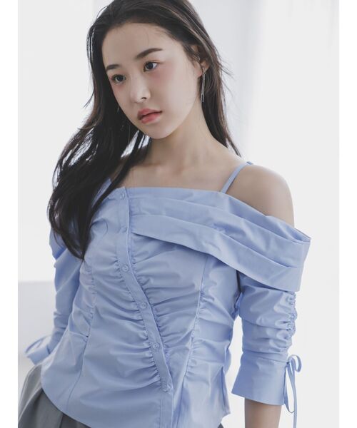 dazzlin（ダズリン）の「アシメギャザーブラウス（シャツ/ブラウス・レディース・オフホワイト/ブルー/イエロー・FREE）」の5枚目の写真