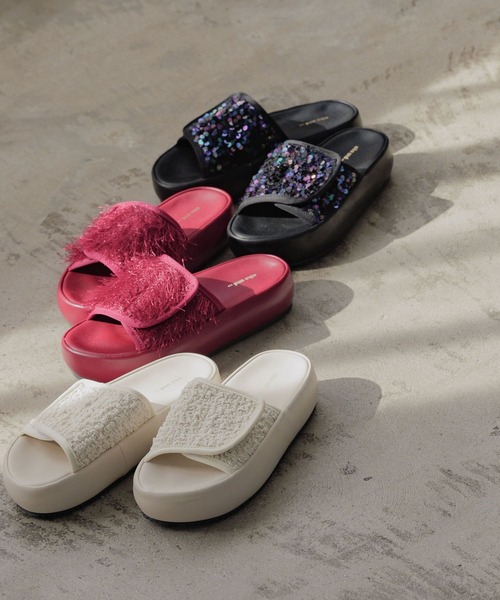 niko and...(ニコアンド)の「オリジナルボリュームスライドサンダル(サンダル・レディース・アイボリー/ブラック/レッド・LARGE/MEDIUM)」の19枚目の写真