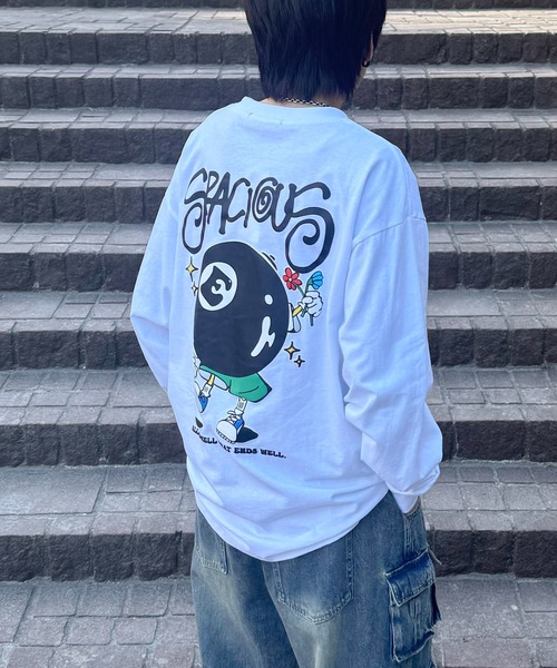 ILL'S(イルズ)の「ポップイラスト 発泡バックプリント クルーネックビッグシルエットロンT カットソー メンズ レディース(Tシャツ/カットソー・メンズ・ホワイト系その他3/ブラック系その他4/ブラック系その他2/ホワイト系その他2/ホワイト系その他4/ブラック系その他3・M/L)」の10枚目の写真