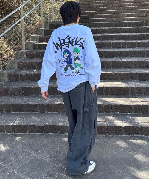 ILL'S(イルズ)の「ポップイラスト 発泡バックプリント クルーネックビッグシルエットロンT カットソー メンズ レディース(Tシャツ/カットソー・メンズ・ホワイト系その他3/ブラック系その他4/ブラック系その他2/ホワイト系その他2/ホワイト系その他4/ブラック系その他3・M/L)」の14枚目の写真