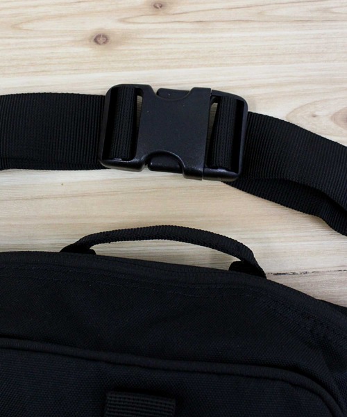 Carhartt（カーハート）の「クラシック ウエストパック Classic Waist Pack（ボディバッグ/ウエストポーチ・メンズ・カモフラージュ/ピンク/ブラウン/ブラック・O/S）」の10枚目の写真