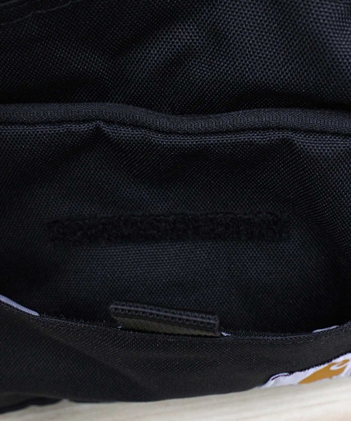 Carhartt（カーハート）の「クラシック ウエストパック Classic Waist Pack（ボディバッグ/ウエストポーチ・メンズ・カモフラージュ/ピンク/ブラウン/ブラック・O/S）」の13枚目の写真