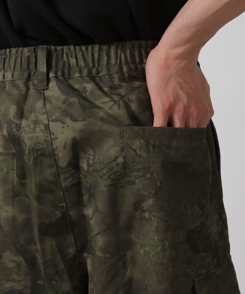 LAKOLE(ラコレ)の「迷彩カーゴパンツ/326876(カーゴパンツ・メンズ・カーキ・MEDIUM/LARGE/SMALL)」の11枚目の写真