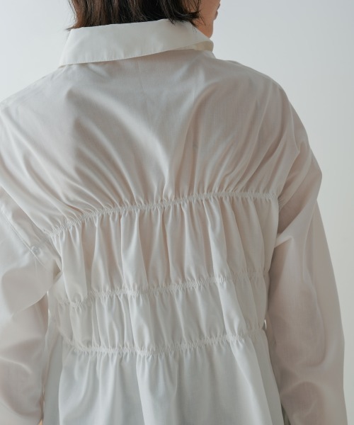 Bou Jeloud(ブージュルード)の「ギャザーデザインシャツ(シャツ/ブラウス・レディース・ブルー/ホワイト・38)」の13枚目の写真