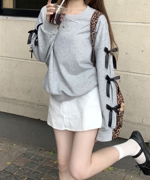 Mejoul(メジュール)の「リボンデザインスリーブスウェット(スウェット・レディース・ネイビー/グレー/ブラック・M/L)」の22枚目の写真