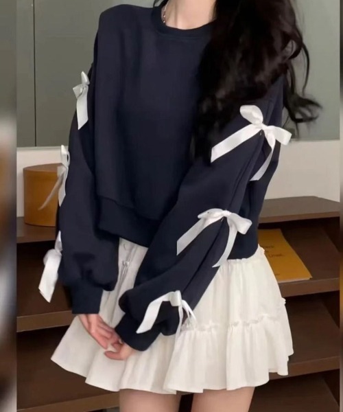Mejoul(メジュール)の「リボンデザインスリーブスウェット(スウェット・レディース・ネイビー/グレー/ブラック・M/L)」の9枚目の写真