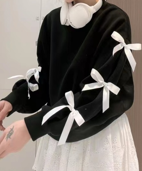 Mejoul(メジュール)の「リボンデザインスリーブスウェット(スウェット・レディース・ネイビー/グレー/ブラック・M/L)」の17枚目の写真