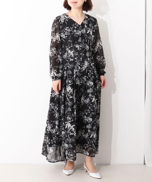 MICO COULIER（ミコクリエ）の「フラワープリントワンピース（ワンピース・レディース・ブラック/ベージュ・38）」の6枚目の写真