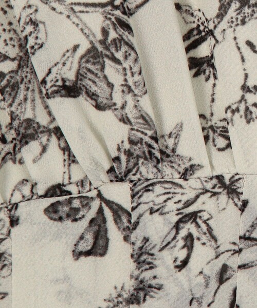 MICO COULIER（ミコクリエ）の「フラワープリントワンピース（ワンピース・レディース・ブラック/ベージュ・38）」の16枚目の写真