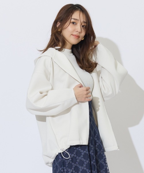 AND COUTURE(アンドクチュール)の「ダンボールポンチフーディーブルゾン(ブルゾン・レディース・アイボリー/グレー/ベージュ/ネイビー・FREE)」の2枚目の写真