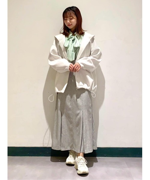 ☆新品未使用タグ付き☆ DOUDOU アイボリー チュールレースブルゾン セール】ダンボールポンチフーディーブルゾン（ブルゾン）｜AND