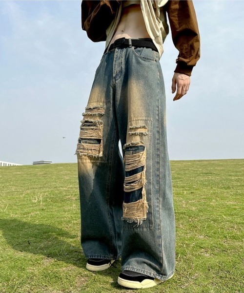 FreeZone(フリーゾーン)の「ワイドダメージデニムパンツ(デニムパンツ・メンズ・ブルー/ブラック・S/M/L)」の16枚目の写真