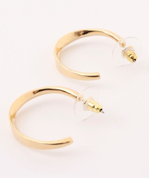 grace grace （グラスグラス）の「ニュアンスG型ピアス（ピアス（両耳用）・レディース・シルバー/ゴールド・FREE）」の5枚目の写真