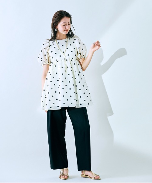 Audie a Muses(オーディアミューズ)の「ドットペプラムブラウス(シャツ/ブラウス・レディース・オフホワイト/ネイビー・38/42)」の12枚目の写真