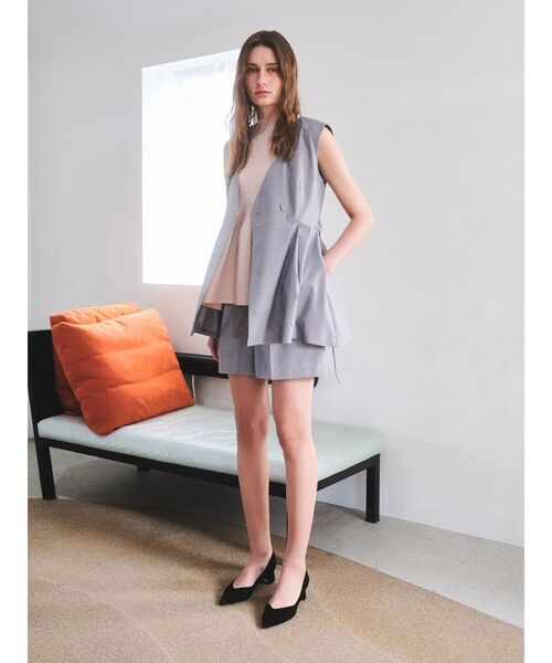 TONAL（トーナル）の「TRタックハーフパンツ（その他パンツ・レディース・グレー/ブラック・MEDIUM/SMALL）」の5枚目の写真