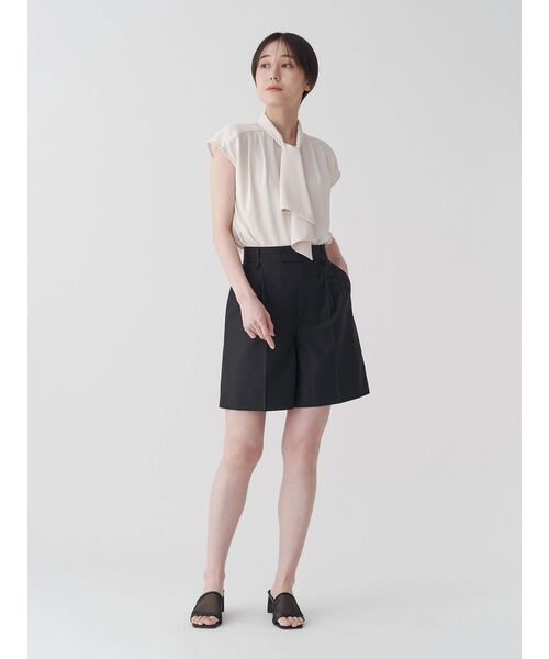 TONAL（トーナル）の「TRタックハーフパンツ（その他パンツ・レディース・グレー/ブラック・MEDIUM/SMALL）」の14枚目の写真