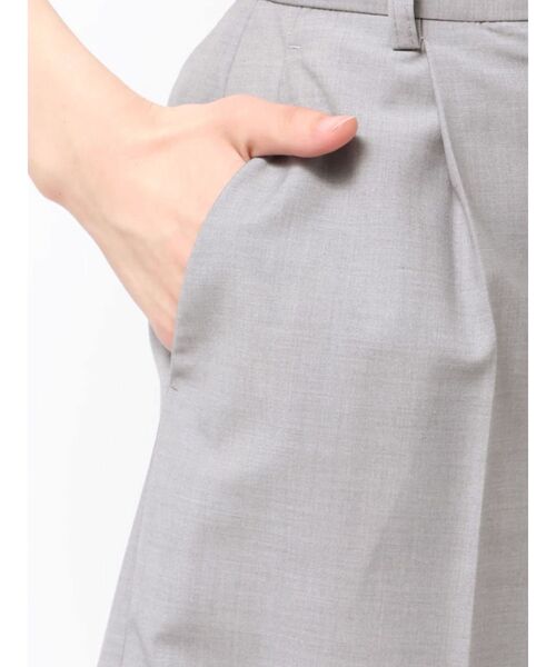 TONAL（トーナル）の「TRタックハーフパンツ（その他パンツ・レディース・グレー/ブラック・MEDIUM/SMALL）」の20枚目の写真