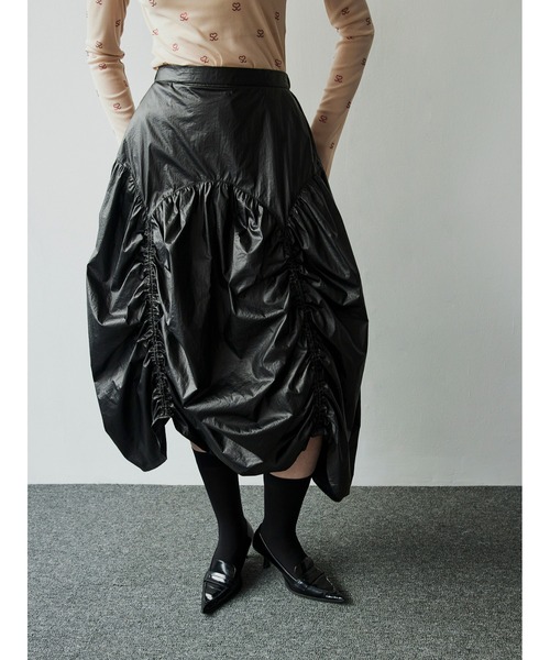 SORIN(ソリン )の「Metalic Taffta Design Gathered Skirt(スカート・レディース・シルバー/ブラック・38)」の3枚目の写真