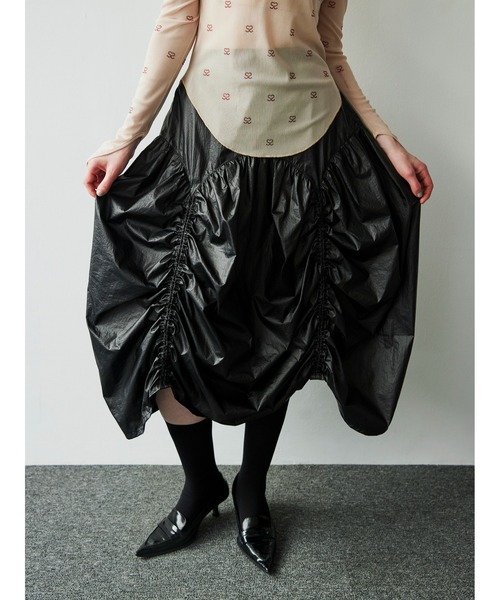 SORIN(ソリン )の「Metalic Taffta Design Gathered Skirt(スカート・レディース・シルバー/ブラック・38)」の8枚目の写真