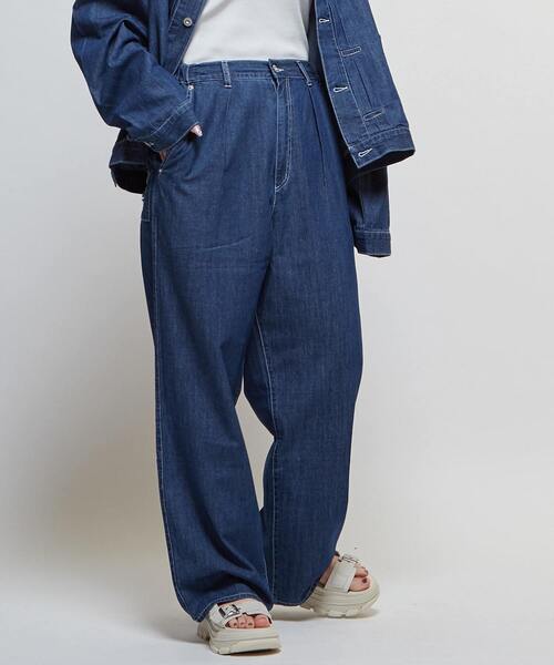 CONVERSE TOKYO(コンバーストウキョウ)の「【限定展開】LIGHT DENIM WIDE PANTS(デニムパンツ・レディース・サックスブルー/ブラック/ブルー・SMALL)」の3枚目の写真