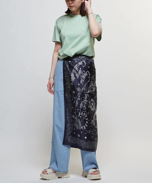 CONVERSE TOKYO(コンバーストウキョウ)の「【限定展開】LIGHT DENIM WIDE PANTS(デニムパンツ・レディース・サックスブルー/ブラック/ブルー・SMALL)」の12枚目の写真