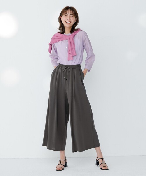 J.PRESS(ジェイプレス)の「【洗える・速乾・接触冷感】リライムライトローン バックフレア ブラウス(シャツ/ブラウス・レディース・ブラウン系/ふじ色系/ベージュ系/グレー系・11/9)」の19枚目の写真