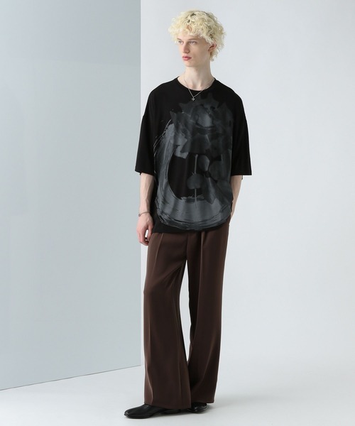 HARE（ハレ）の「ニュアンスフラワープリントカット(HARE)（Tシャツ/カットソー・メンズ・ブラック×ブルー/ブラック×ホワイト/ホワイト・FREE）」の5枚目の写真