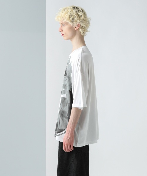 HARE（ハレ）の「ニュアンスフラワープリントカット(HARE)（Tシャツ/カットソー・メンズ・ブラック×ブルー/ブラック×ホワイト/ホワイト・FREE）」の12枚目の写真