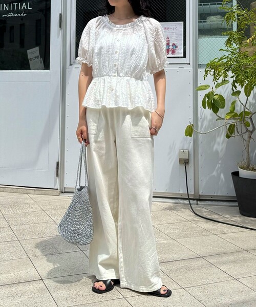 fredy emue(フレディエミュ)の「クロップドペプラムブラウス(シャツ/ブラウス・レディース・ライトグリーン/ブラック/オフホワイト・38)」の4枚目の写真