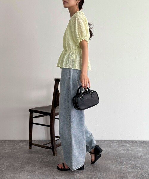 fredy emue(フレディエミュ)の「クロップドペプラムブラウス(シャツ/ブラウス・レディース・ライトグリーン/ブラック/オフホワイト・38)」の13枚目の写真