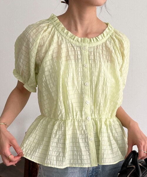 fredy emue(フレディエミュ)の「クロップドペプラムブラウス(シャツ/ブラウス・レディース・ライトグリーン/ブラック/オフホワイト・38)」の18枚目の写真