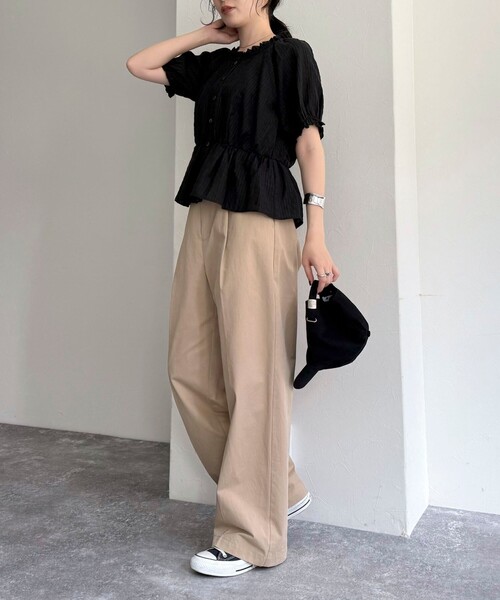 fredy emue(フレディエミュ)の「クロップドペプラムブラウス(シャツ/ブラウス・レディース・ライトグリーン/ブラック/オフホワイト・38)」の21枚目の写真