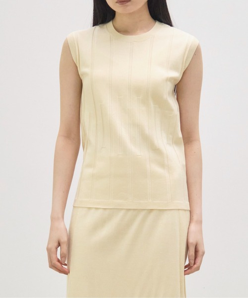 CINOH(チノ)の「【CINOH/チノ】別注 Washable Silk Sleeveless Tops/ウォッシャブルシルクノースリーブトップス(ニット/セーター・レディース・ブラック/ブルー/キナリ/チャコールグレー・FREE)」の2枚目の写真