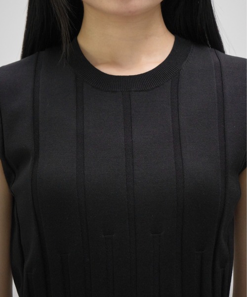 CINOH(チノ)の「【CINOH/チノ】別注 Washable Silk Sleeveless Tops/ウォッシャブルシルクノースリーブトップス(ニット/セーター・レディース・ブラック/ブルー/キナリ/チャコールグレー・FREE)」の13枚目の写真