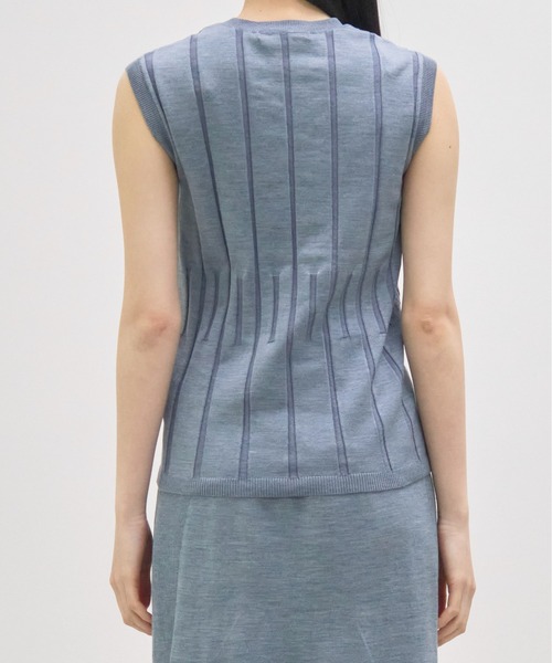 CINOH(チノ)の「【CINOH/チノ】別注 Washable Silk Sleeveless Tops/ウォッシャブルシルクノースリーブトップス(ニット/セーター・レディース・ブラック/ブルー/キナリ/チャコールグレー・FREE)」の8枚目の写真