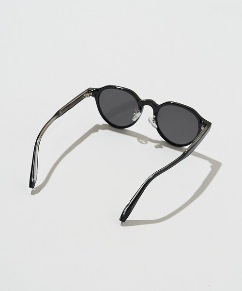 SHENERY（シーナリー）の「ラウンドサングラス（サングラス・レディース・ブラック/ブラウン・FREE）」の4枚目の写真