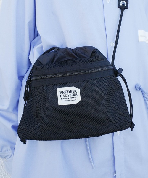 FREDRIK PACKERS(フレドリックパッカーズ)の「【FREDRIK PACKERS】BELL SACK <S> ベル サック Sサイズ ショルダーバッグ(ショルダーバッグ・レディース・ダークベージュ/ブラック・SMALL)」の16枚目の写真