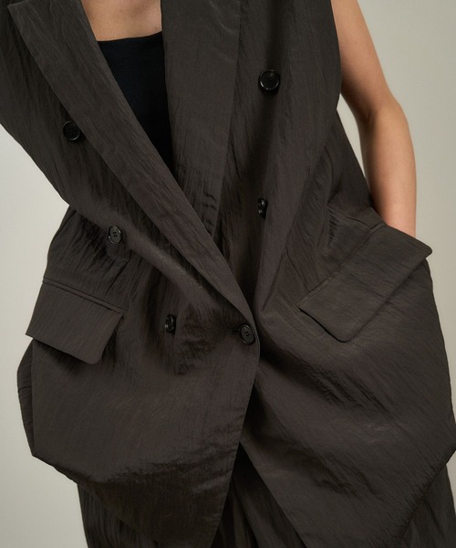 SALON adam et rope'（サロン アダム エ ロペ）の「ウールナイロンワッシャージレ（ベスト・レディース・ブラック/ブラウン・FREE）」の13枚目の写真