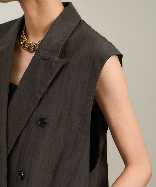 SALON adam et rope'（サロン アダム エ ロペ）の「ウールナイロンワッシャージレ（ベスト・レディース・ブラック/ブラウン・FREE）」の21枚目の写真