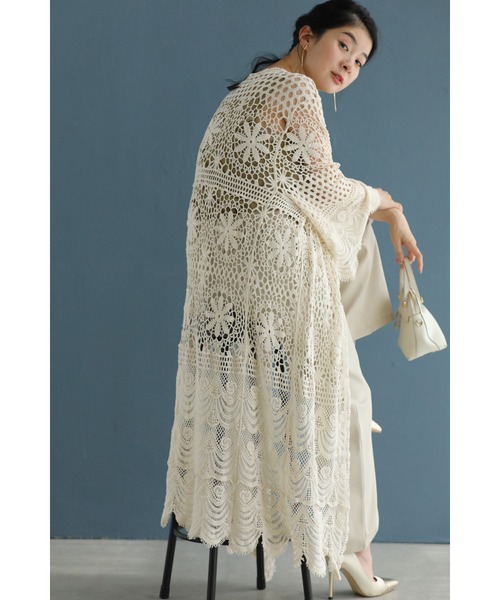 cawaii（カワイイ）の「美しい柄を纏うクロシェロングカーディガン（カーディガン/ボレロ・レディース・ベージュ・FREE）」の3枚目の写真