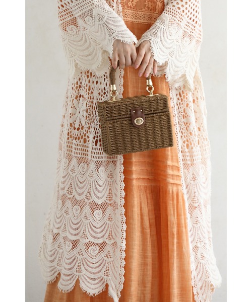 cawaii（カワイイ）の「美しい柄を纏うクロシェロングカーディガン（カーディガン/ボレロ・レディース・ベージュ・FREE）」の4枚目の写真