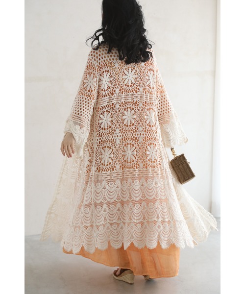 cawaii（カワイイ）の「美しい柄を纏うクロシェロングカーディガン（カーディガン/ボレロ・レディース・ベージュ・FREE）」の5枚目の写真