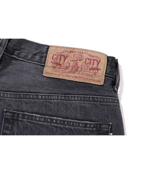 SHARK LOOSE FIT 13 OZ DENIM PANTS（デニムパンツ）｜A BATHING APE