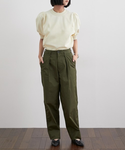 nissen（ニッセン）の「ワンタックストレッチベイカーパンツ（カーゴパンツ・レディース・ライトベージュ/グリーン・マルチサイズ）」の6枚目の写真