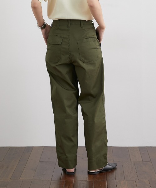 nissen（ニッセン）の「ワンタックストレッチベイカーパンツ（カーゴパンツ・レディース・ライトベージュ/グリーン・マルチサイズ）」の14枚目の写真