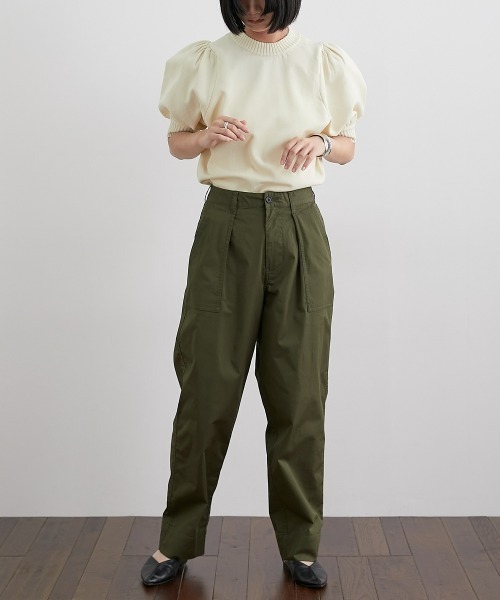 nissen（ニッセン）の「ワンタックストレッチベイカーパンツ（カーゴパンツ・レディース・ライトベージュ/グリーン・マルチサイズ）」の18枚目の写真